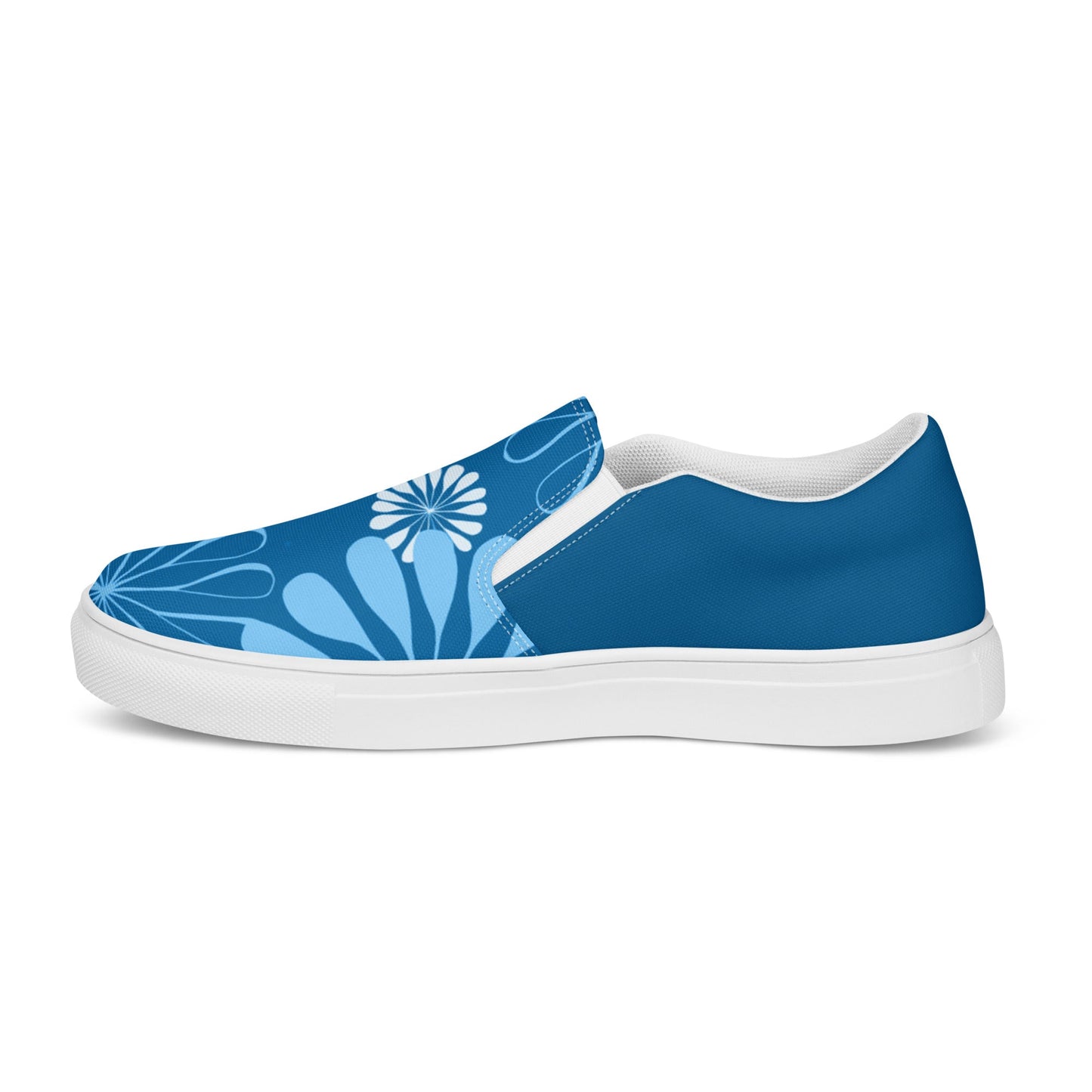 Blue Daisies men's slip-on canvas shoes