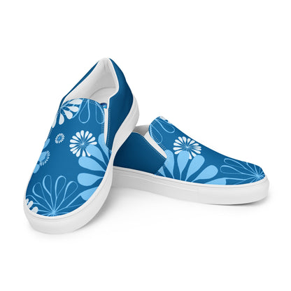 Blue Daisies men's slip-on canvas shoes