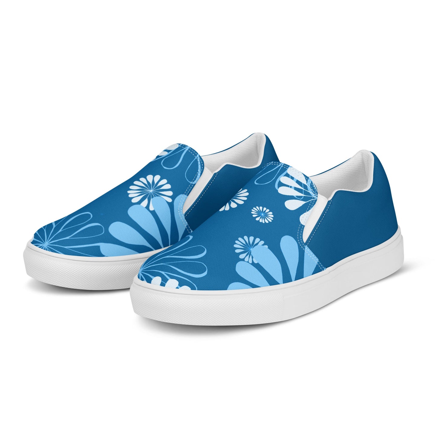 Blue Daisies men's slip-on canvas shoes