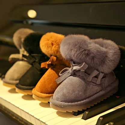 Children cozy boots with fur lining