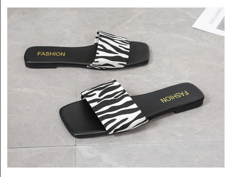 The Black & White -Women Slider Sandals