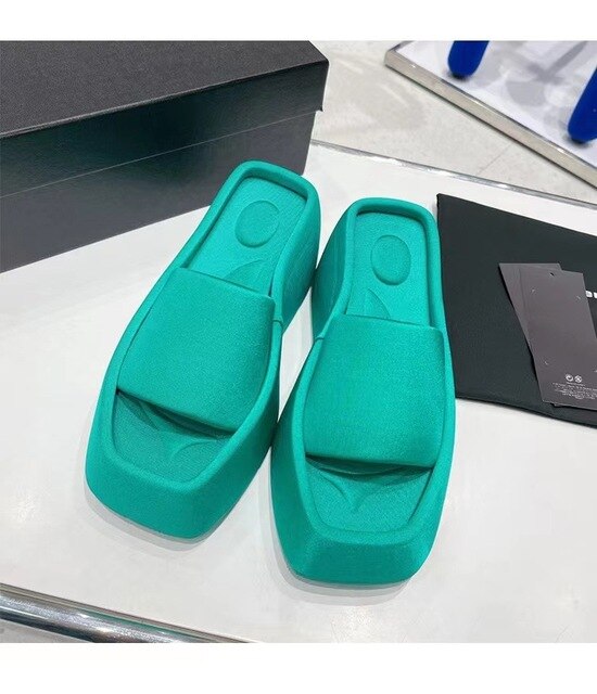 The Squared Toe - Women's Sliders