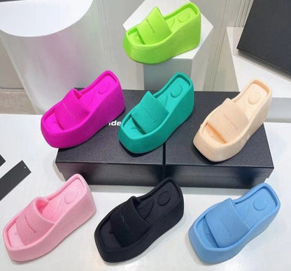 The Squared Toe - Women's Sliders