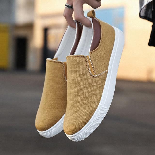 The smart Heel men's slip-on canvas shoes